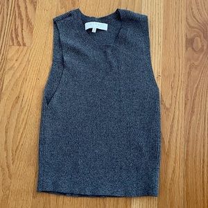 Ribbed grey tank top